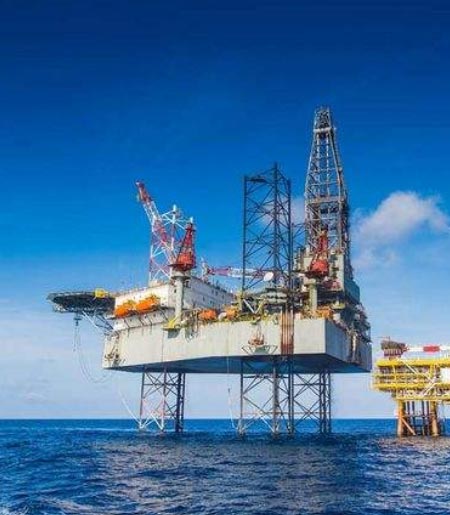 石油钻井台上为何总有火炬，不胆怯爆炸吗？看完才知路作用这么大