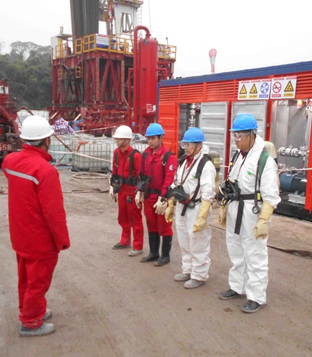 在线除硫主题设备和测试专用除硫剂现场试用得到成功