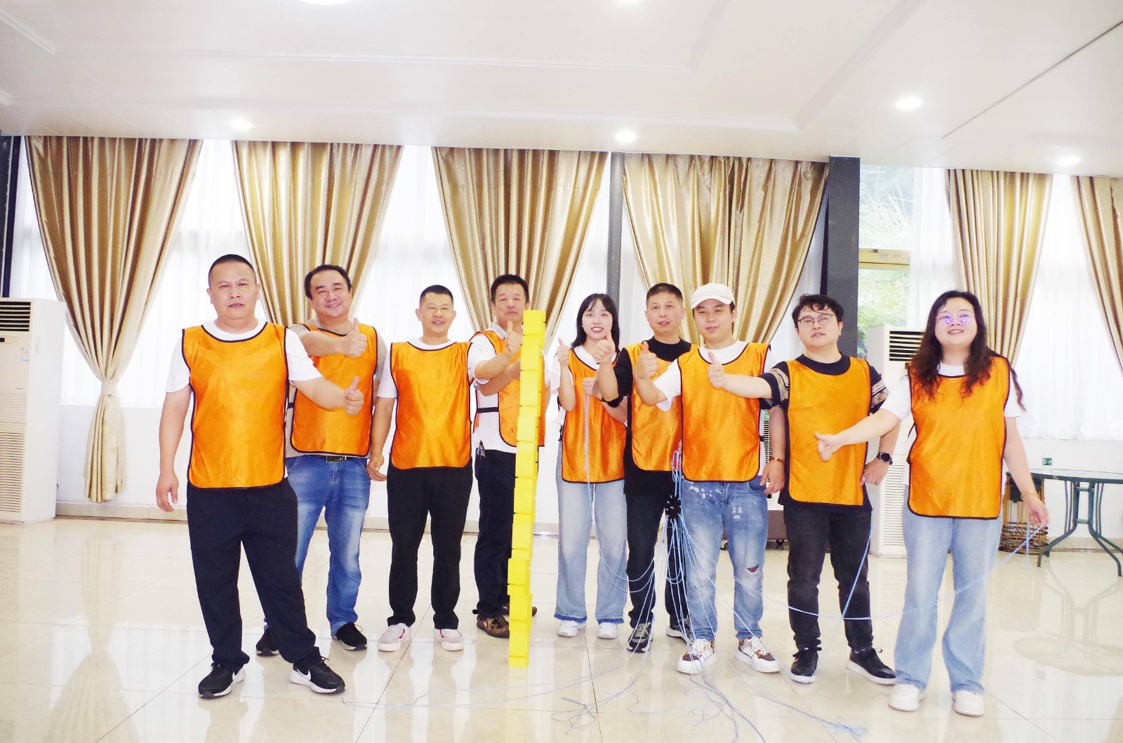 十七载砥砺前行，新征程再创鲜丽  —— 四川XKTY.COM石油进行 17 周年庆团建活动